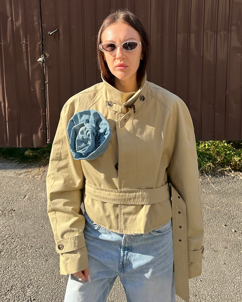 Trench coat with a flower